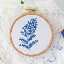 Kit de broderie sur tambour - Tamar Nahir Yanai - Feuilles bleues