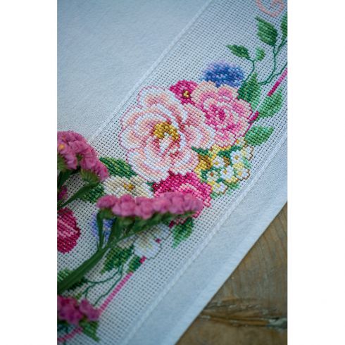 Kit canevas blanc à broder Les Roses 20x25, Mercerie - Jaspe Couture