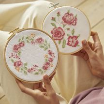 Kit broderie point de croix avec tambour - DMC - Fragrance de rose