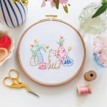 Kit de broderie sur tambour - Tamar Nahir Yanai - Tulipes et chats